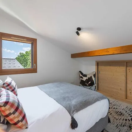 Apartment 4 Bedroom Duplex With Large Balcony And Parking