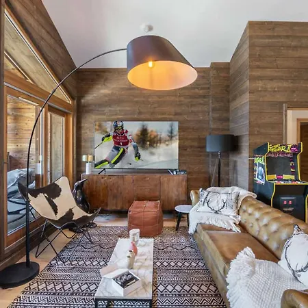 4 Bedroom Duplex With Large Balcony And Parking Apartment Megeve