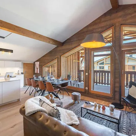 Apartment 4 Bedroom Duplex With Large Balcony And Parking Megeve